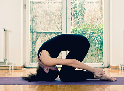 Iyengar Yoga – Its Origin, Benefits and Yoga Poses